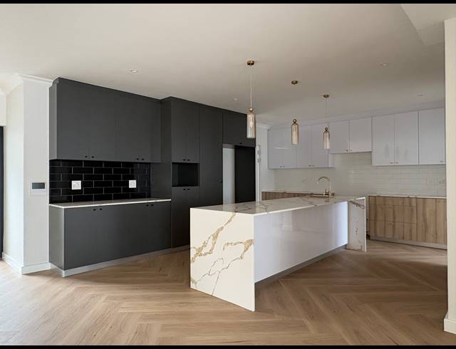 4 BEDROOM HOUSE FOR SALE IN SANDOWN